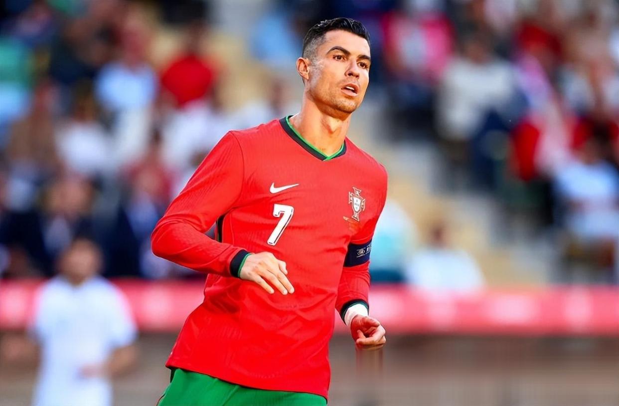 关于C罗官方宣布最后时刻胜出新规，掘金引发争议！的信息