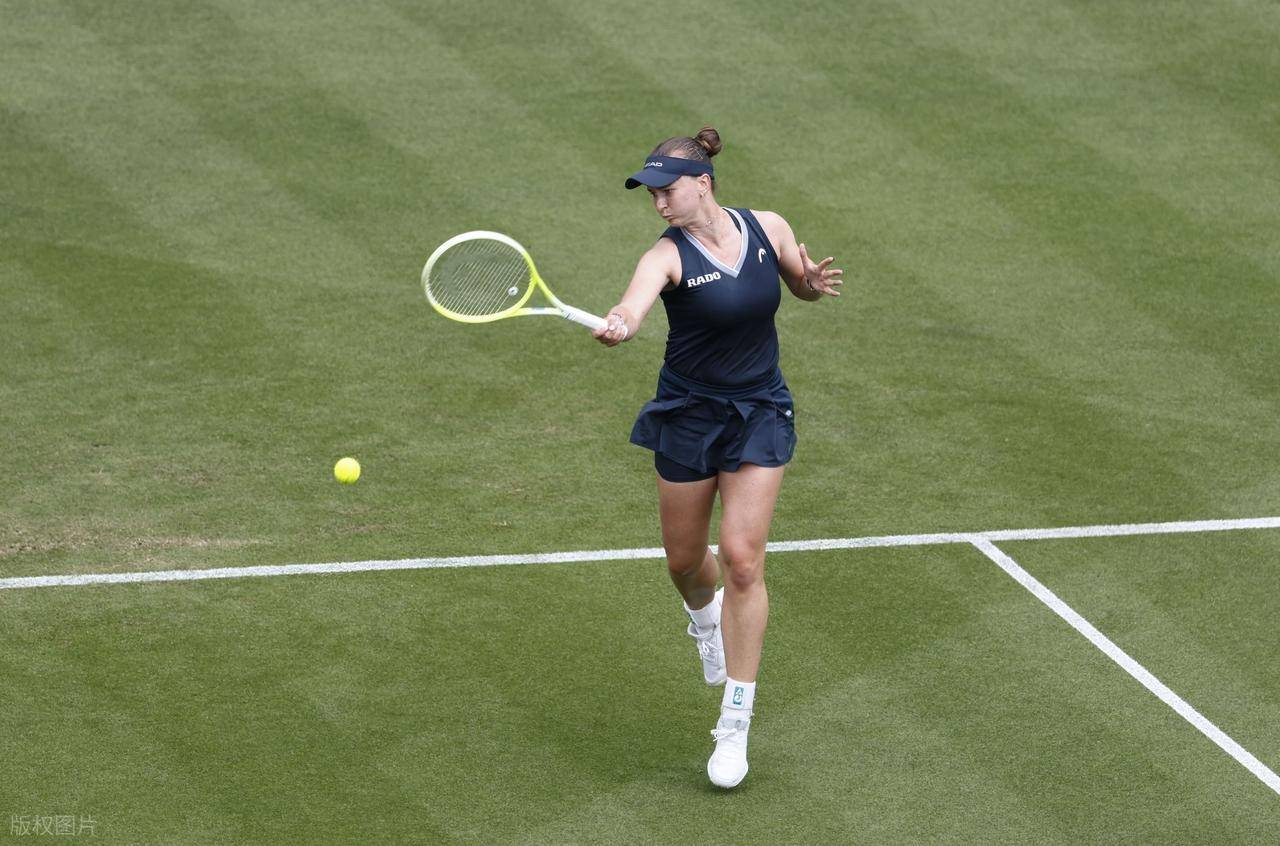 开云体育-科维托娃迎来十五赛季出色发挥，公牛观众热烈欢呼！-开云体育