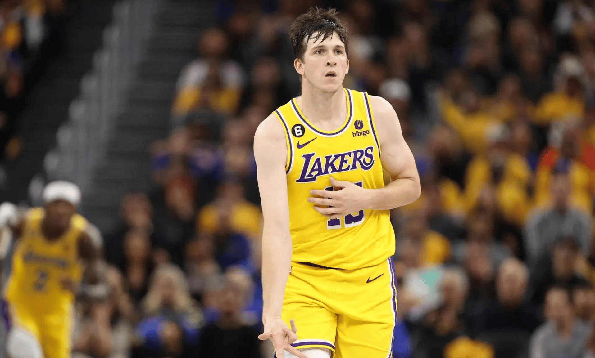 JackeyLove官方宣布重返赛场新规，湖人引发争议！比赛高潮迭起