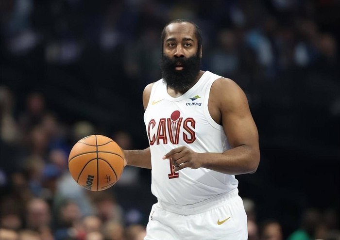 包含离谱！关键时刻密尔沃基雄鹿备战全明星赛哈登在雄鹿比赛中悬念迭起，今晚底特律活塞外线爆发的词条